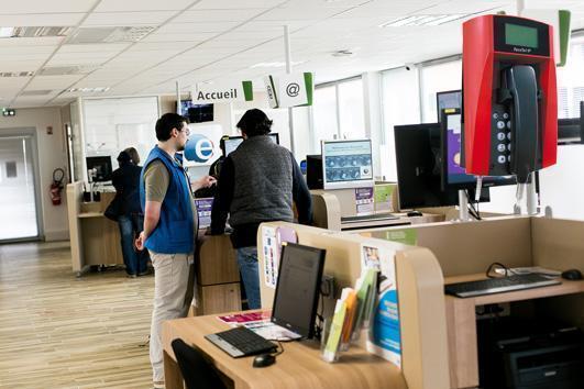100 téléphones résistants Ferntel VoIP pour Pôle emploi